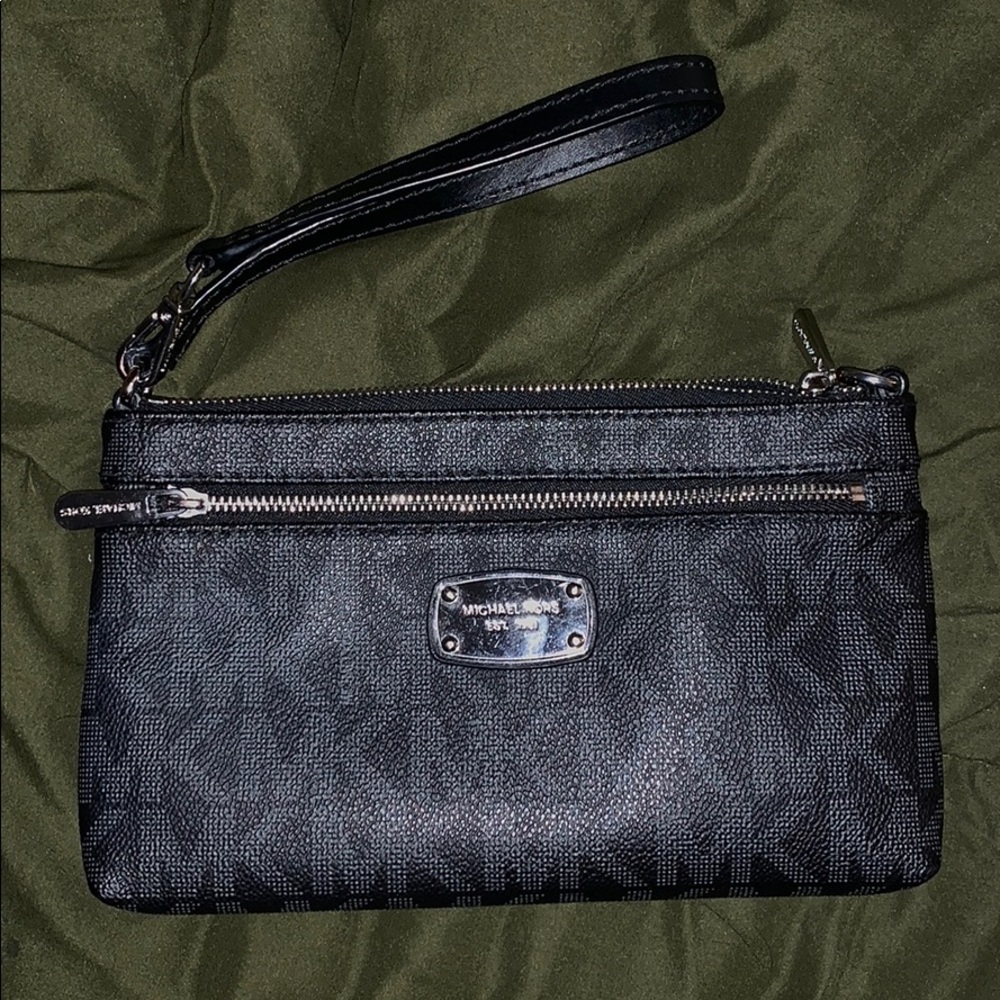 Michael Kors Wristlet
